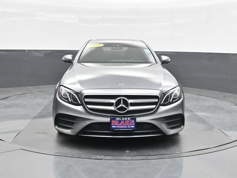 Used 2019 Mercedes-Benz E 300 4MATIC image 3