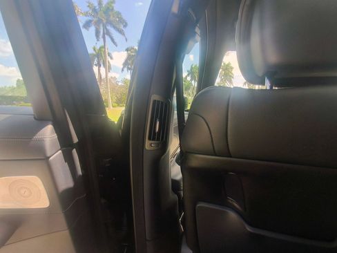 Used 2015 Mercedes-Benz S 550 Sedan image 29