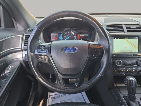 Certified 2018 Ford Explorer XLT w/ Equipment Group 202A image 38