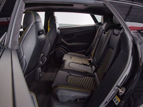 Used 2024 Lamborghini Urus S image 33