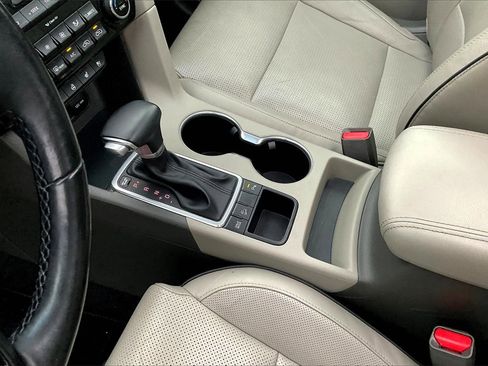 Used 2019 Kia Sportage EX w/ EX Technology Package image 17