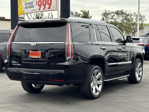 Used 2020 Cadillac Escalade Luxury image 5