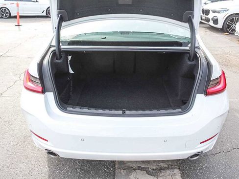 Used 2025 BMW 330i Sedan w/ Premium Package image 35