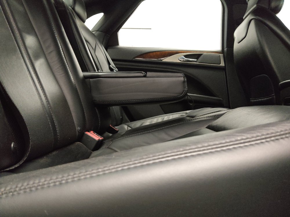 Used 2017 Lincoln MKZ Reserve FWD image 19