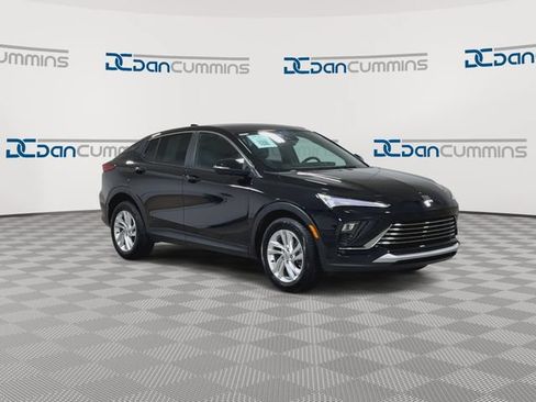 Used 2024 Buick Envista Preferred w/ Advanced Safety Package FWD image 3