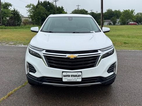 Used 2024 Chevrolet Equinox LT w/ LPO, Floor Liner Package AWD/4WD image 2