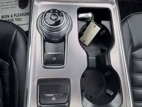 Used 2022 Ford Edge SEL w/ Convenience Package image 27