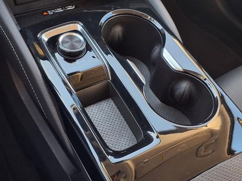 Certified 2025 Buick Envision Preferred image 12