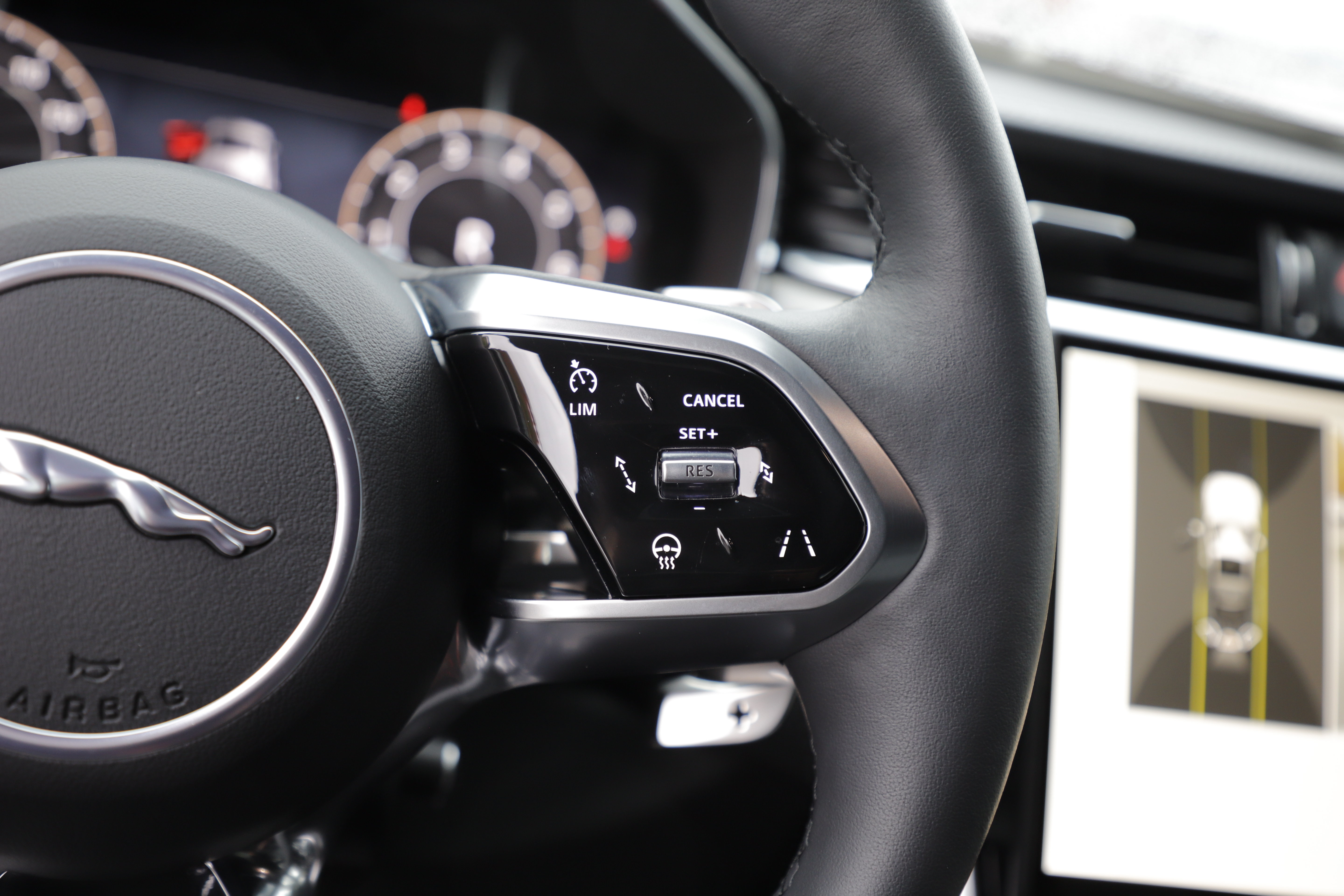 Used 2024 Jaguar XF R-Dynamic SE AWD/4WD image 24
