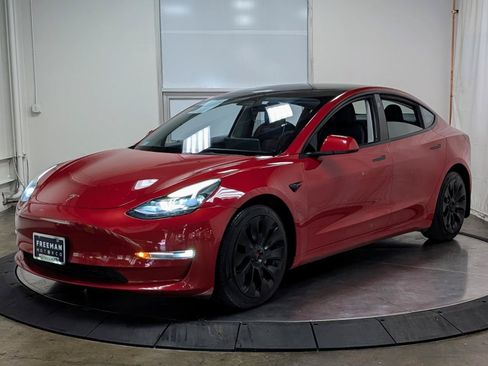 Used 2022 Tesla Model 3 Long Range AWD/4WD image 4