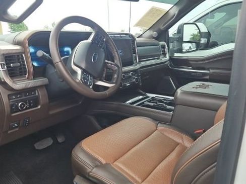 Used 2024 Ford F250 King Ranch image 4