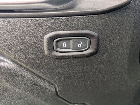 Used 2019 Jeep Wrangler Unlimited Sport S image 12