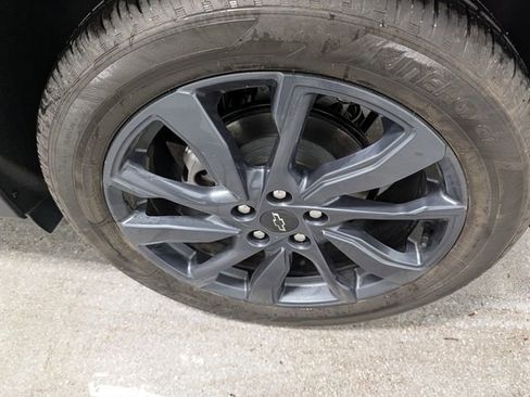 Certified 2024 Chevrolet Equinox RS FWD image 8