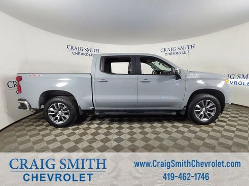 Used 2024 Chevrolet Silverado 1500 LT image 23