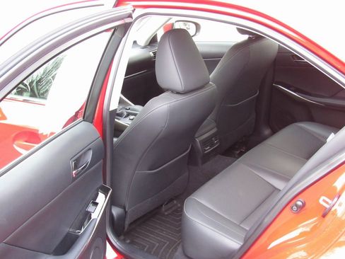 Used 2016 Lexus IS 300 AWD image 13