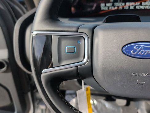 New 2025 Ford Expedition Max Platinum w/ Driver's Package image 33