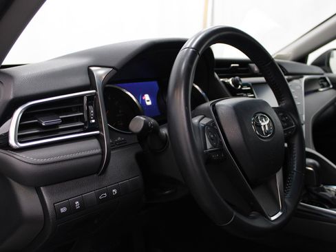 Used 2018 Toyota Camry XSE w/ Protection Package (Q2) image 10