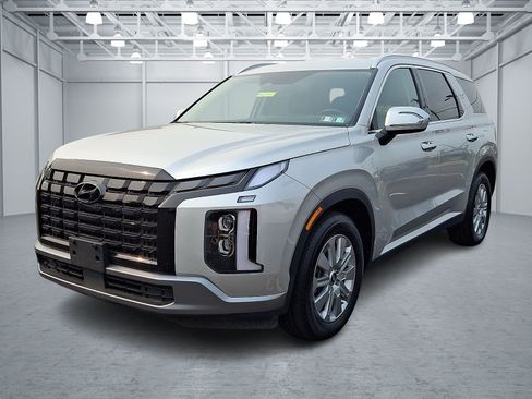 Certified 2024 Hyundai Palisade SEL FWD image 3