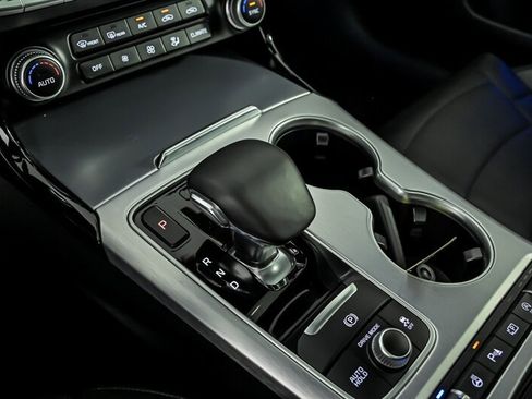 Used 2022 Kia Stinger GT2 AWD/4WD image 31