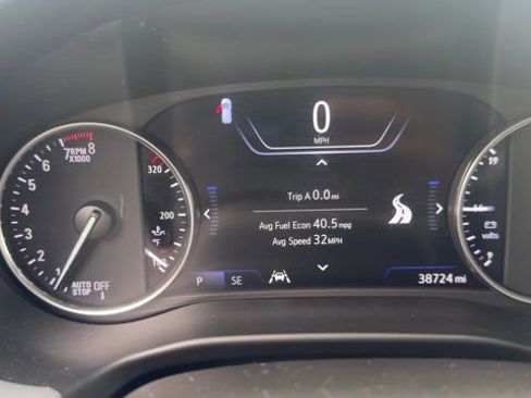 Used 2024 Buick Enclave Premium image 15