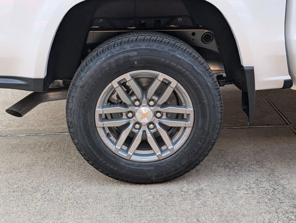 New 2026 Chevrolet Colorado LT w/ LT Convenience Package AWD/4WD image 3