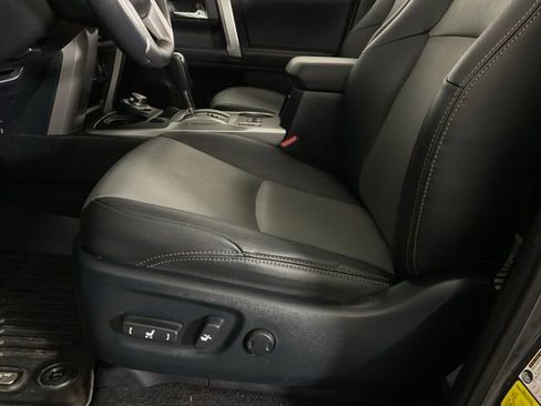 Used 2020 Toyota 4Runner SR5 Premium w/ Moonroof Package image 34