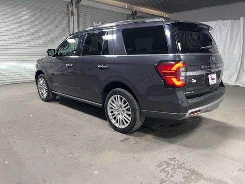 Used 2024 Ford Expedition Limited image 5