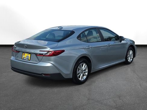 Used 2025 Toyota Camry LE w/ Convenience Package AWD/4WD image 6