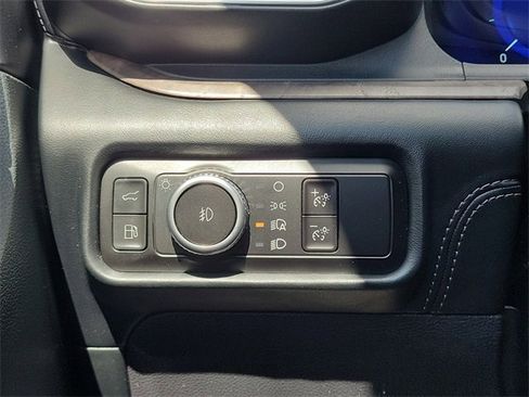 Used 2023 Ford Explorer Platinum w/ Technology Package image 27