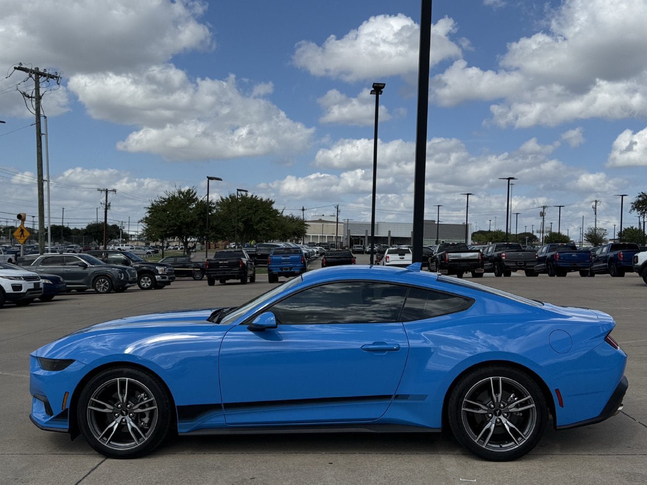 Certified 2025 Ford Mustang Coupe RWD image 3