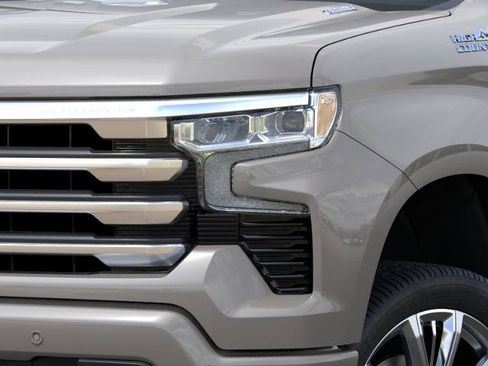 New 2026 Chevrolet Silverado 1500 High Country AWD/4WD image 10