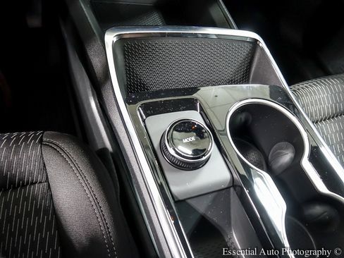 New 2026 Chevrolet Equinox LT image 17