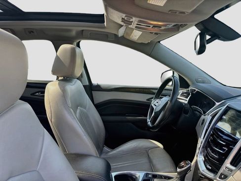 Used 2016 Cadillac SRX Luxury FWD image 25