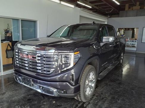 Used 2024 GMC Sierra 1500 Denali w/ Technology Package image 1