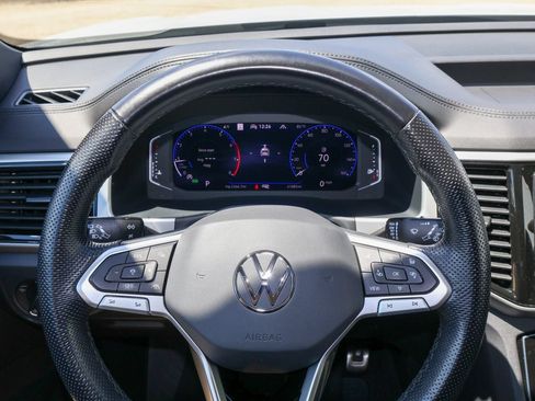 Certified 2021 Volkswagen Atlas Cross Sport SEL Premium R-Line AWD/4WD image 23