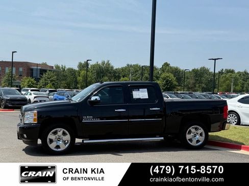 Used 2011 Chevrolet Silverado 1500 LT w/ Texas Edition RWD image 4