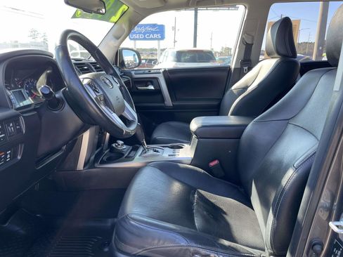 Used 2016 Toyota 4Runner Limited image 11