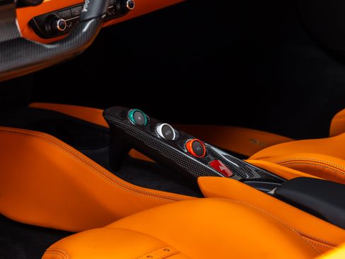 Certified 2022 Ferrari F8 Tributo RWD image 72