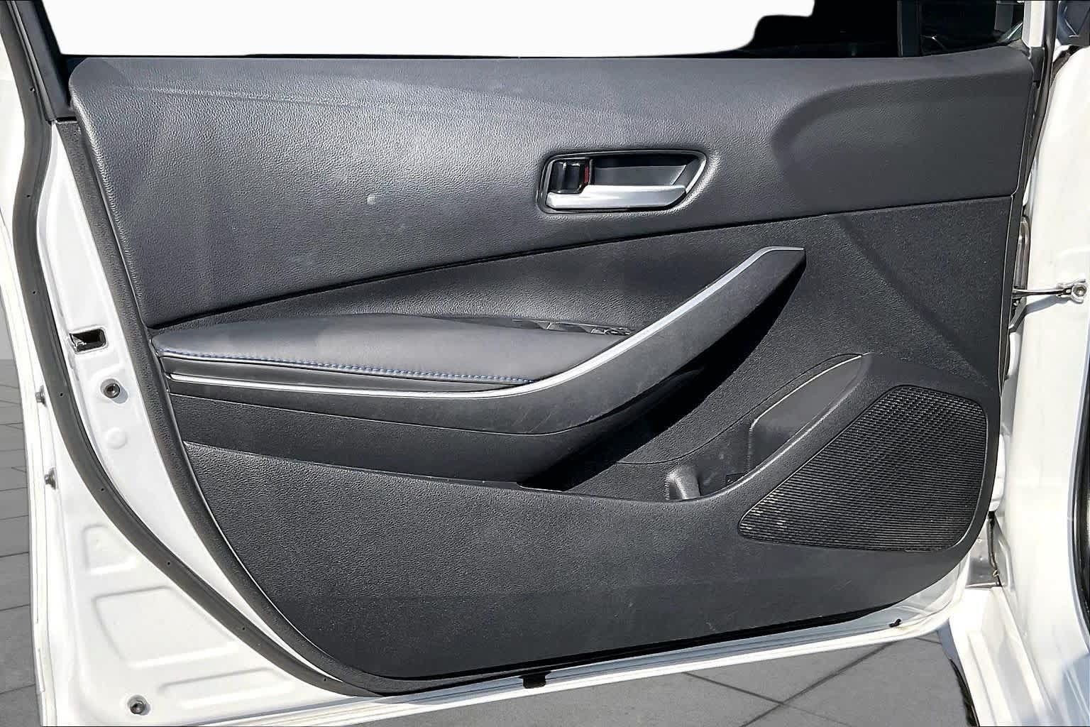 Used 2022 Toyota Corolla SE w/ Carpet Mat Package (TMS) FWD image 20