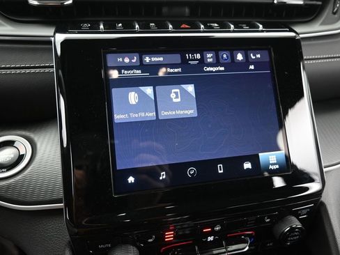 Used 2024 Jeep Grand Cherokee L Laredo image 36