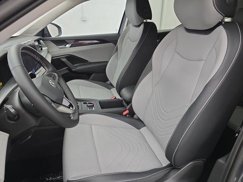 New 2026 Volkswagen Tiguan SE image 15