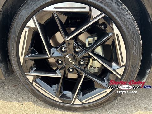 Used 2025 Kia K4 GT-Line w/ GT-Line Premium Package FWD image 2
