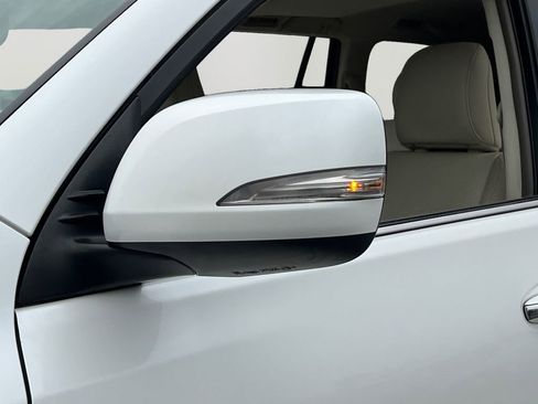 Used 2019 Lexus GX 460 Premium w/ Premium Package image 28