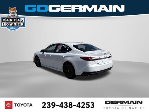 Used 2026 Toyota Camry SE FWD image 5