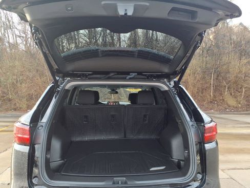 Used 2023 Chevrolet Blazer LT w/ Convenience Package image 12