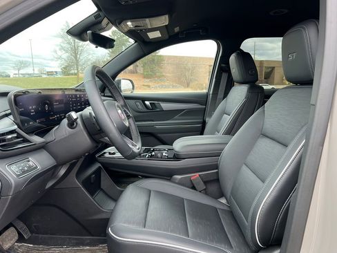 New 2026 Buick Enclave Sport Touring w/ Power Package image 5