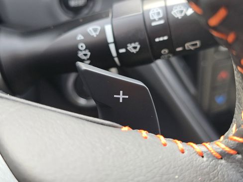 Certified 2024 Subaru Crosstrek 2.5i Limited w/ Crosstrek Mirror Package image 27