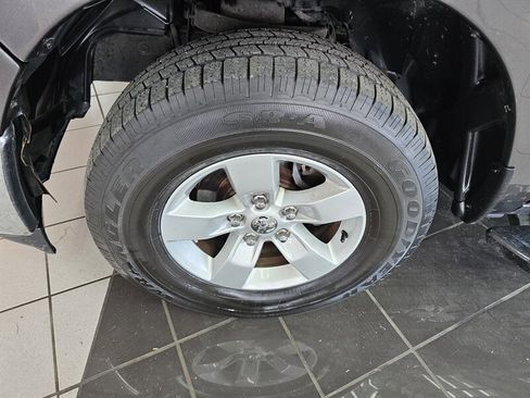 Used 2018 RAM 1500 ST w/ SXT Appearance Group image 31