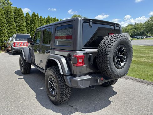 Used 2026 Jeep Wrangler Unlimited Sport AWD/4WD image 6