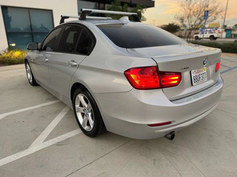 Used 2014 BMW 320i xDrive Sedan AWD/4WD image 5